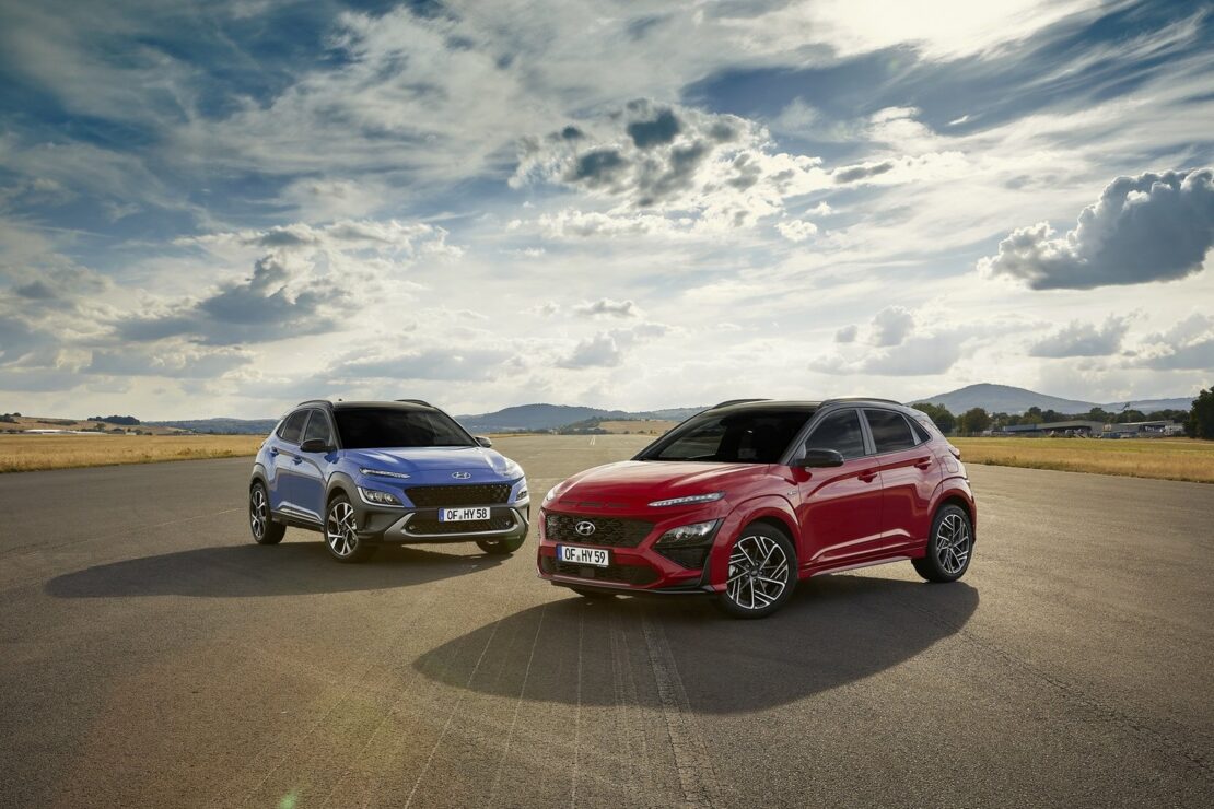 Hyundai KONA 2026 amplia la gamma italiana con l’allestimento Dark Line