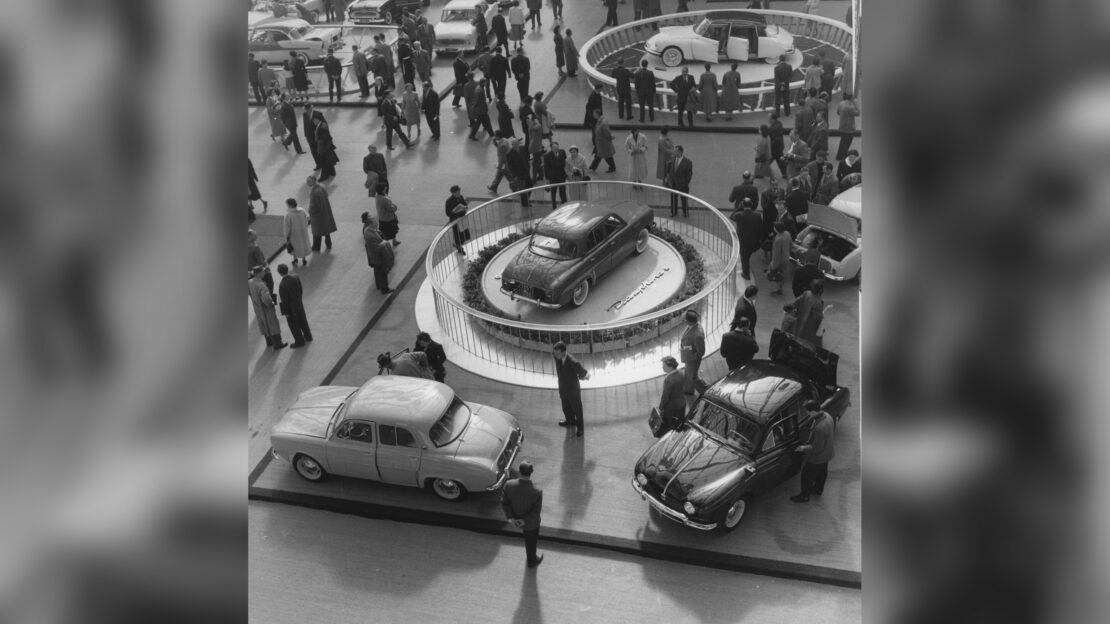 Renault celebra i 70 anni della Dauphine, erede della 4CV