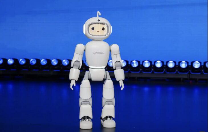 AiMOGA apre i preordini di Mobo, robot domestico da compagnia