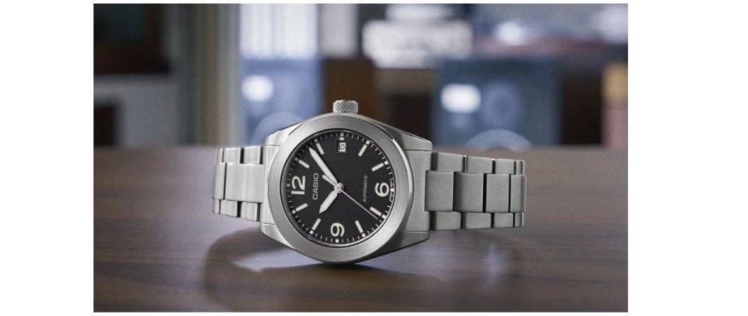 Casio CMK-100 abbina movimento automatico e cassa in titanio