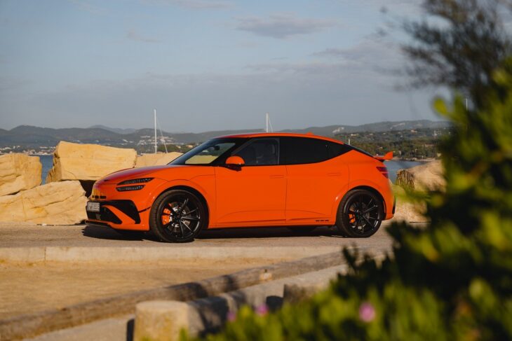 Genesis GV60 Magma, aperti gli ordini in Italia da 88.400 euro
